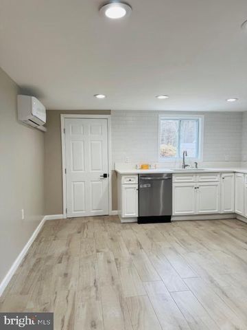 132 NORWOOD AVE, Browns Mills, NJ 08015