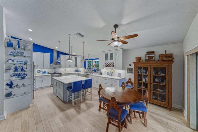 5240 NEW BRITTANY LANE, Zephyrhills, FL 33541