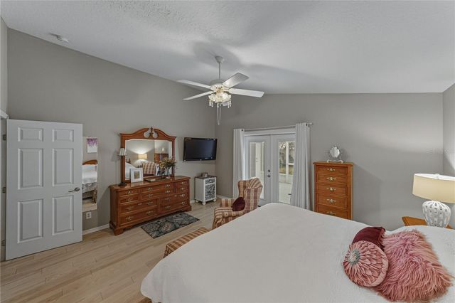 5240 NEW BRITTANY LANE, Zephyrhills, FL 33541