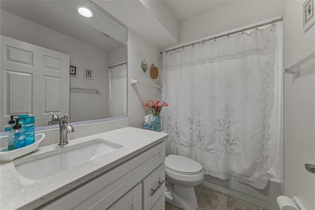 5240 NEW BRITTANY LANE, Zephyrhills, FL 33541