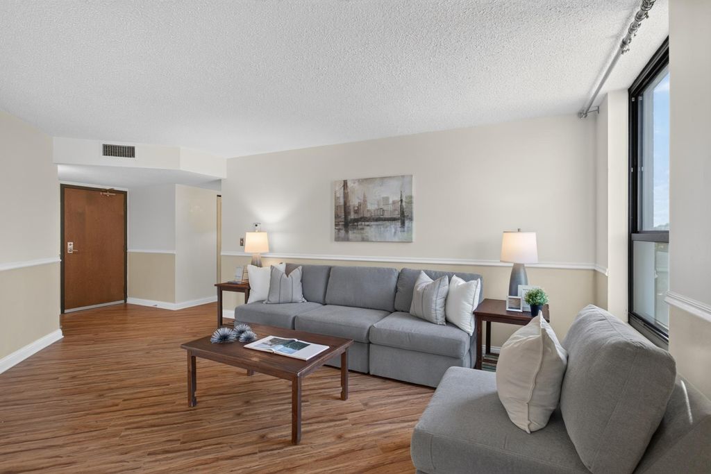 6615 Lake Shore Drive S 304, Richfield, MN 55423 — photo 5