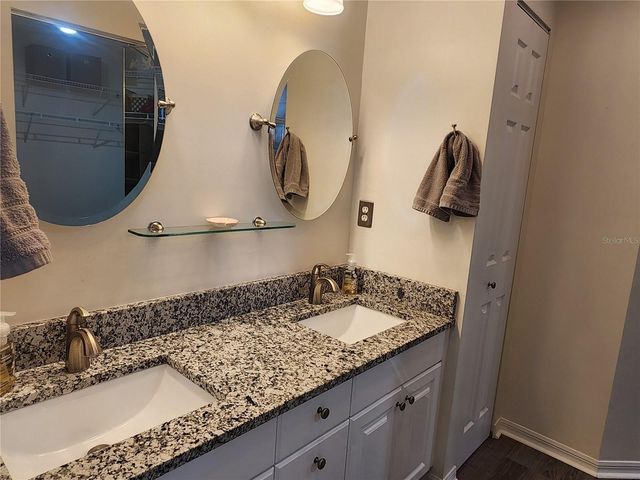 6503 FAIRWAY GARDENS DRIVE, Bradenton, FL 34203