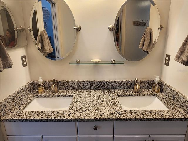 6503 FAIRWAY GARDENS DRIVE, Bradenton, FL 34203