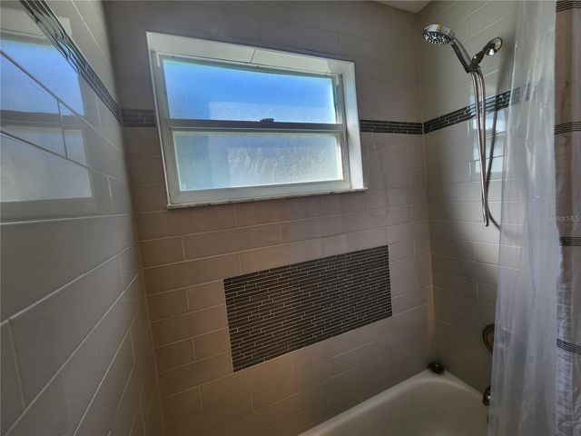 6503 FAIRWAY GARDENS DRIVE, Bradenton, FL 34203