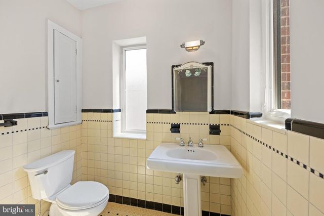 6121 14TH ST NW, Washington, DC 20011
