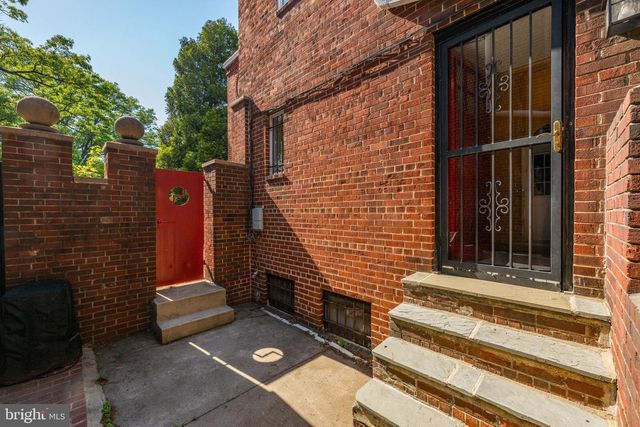 6121 14TH ST NW, Washington, DC 20011