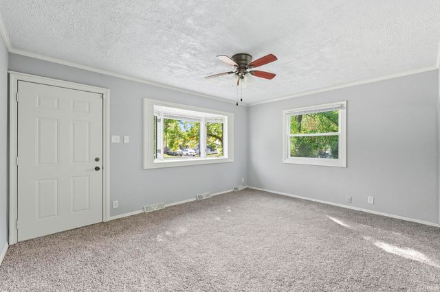 5108 Hoagland Avenue, Fort Wayne, IN 46807