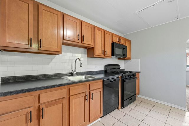 5108 Hoagland Avenue, Fort Wayne, IN 46807