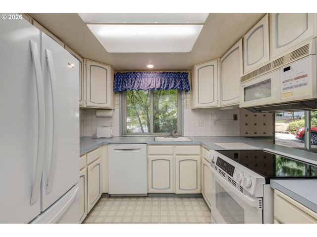 9986 Se GIA Ct, Happy Valley, OR 97086