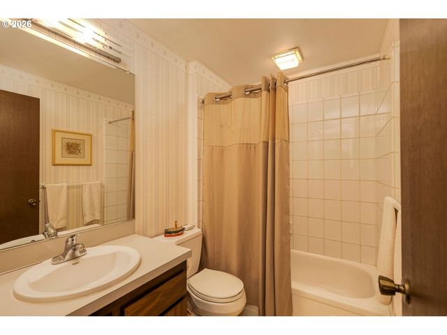 9986 Se GIA Ct, Happy Valley, OR 97086