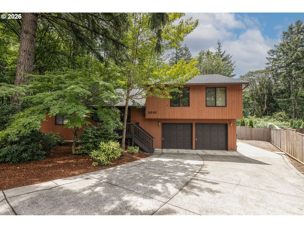 9986 Se GIA Ct, Happy Valley, OR 97086