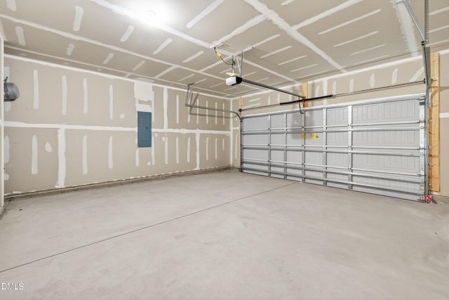 140 Muscovy Drive, Four Oaks, NC 27524