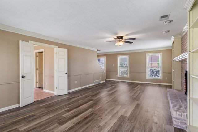 1964 PRESTWICK DR, Germantown, TN 38139