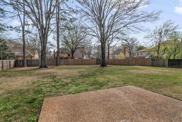 1964 PRESTWICK DR, Germantown, TN 38139