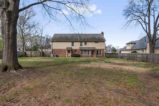 1964 PRESTWICK DR, Germantown, TN 38139