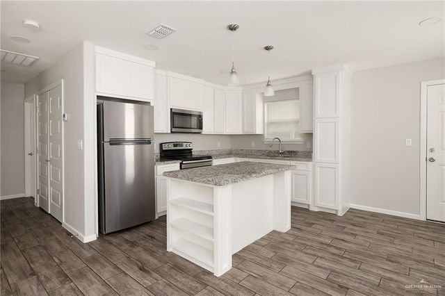 1413 Alta Vista Drive, Weslaco, TX 78596