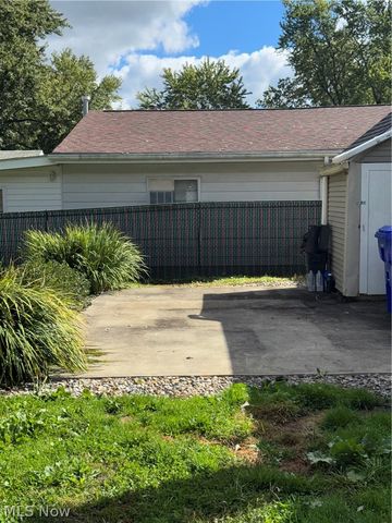 2302 Clyde Street, Poland, OH 44514