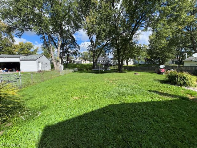 2302 Clyde Street, Poland, OH 44514