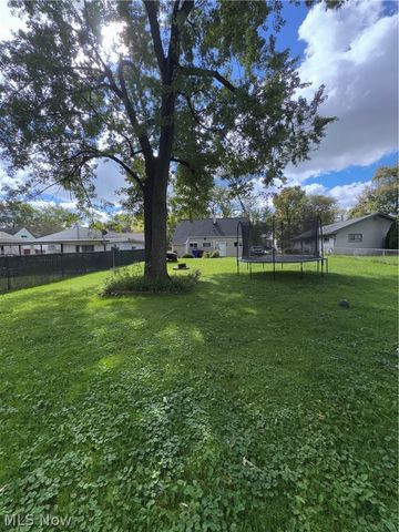 2302 Clyde Street, Poland, OH 44514