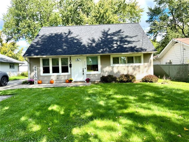 2302 Clyde Street, Poland, OH 44514