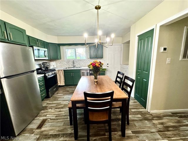 2302 Clyde Street, Poland, OH 44514