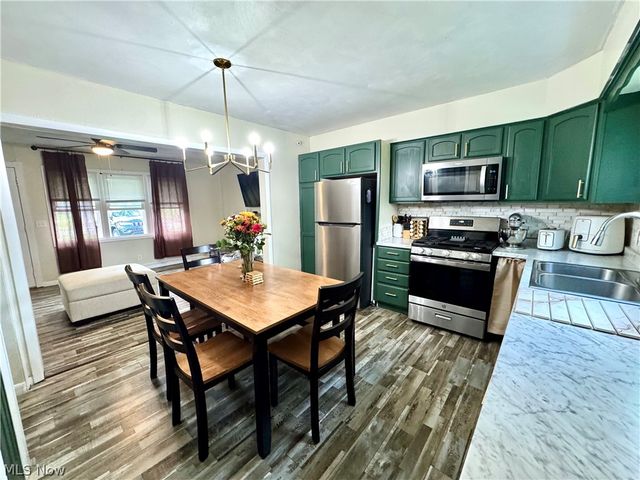 2302 Clyde Street, Poland, OH 44514