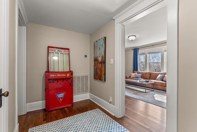 1116 Poplar Ave Apt 3, Memphis, TN 38105