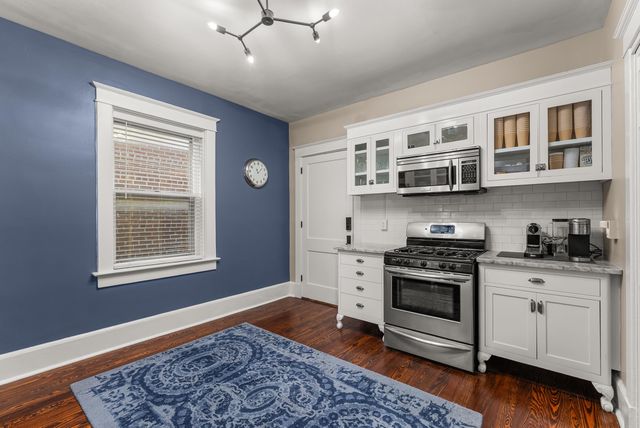 1116 Poplar Ave Apt 3, Memphis, TN 38105