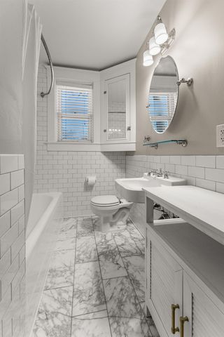 1116 Poplar Ave Apt 3, Memphis, TN 38105