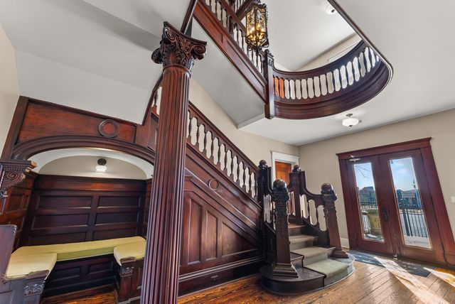 1116 Poplar Ave Apt 3, Memphis, TN 38105