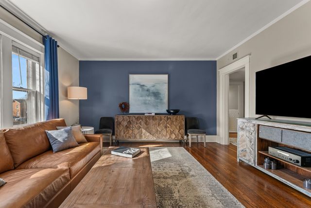 1116 Poplar Ave Apt 3, Memphis, TN 38105