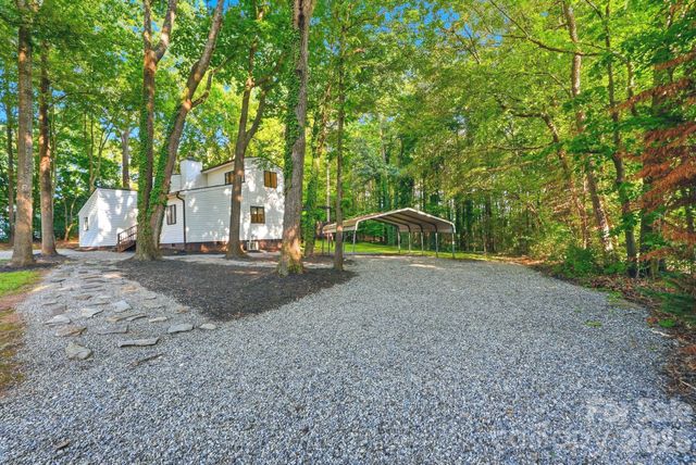 127 Rustic Way Lane, Mooresville, NC 28117