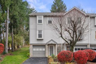 1213 Logan Rd, Bethel Park, PA 15102