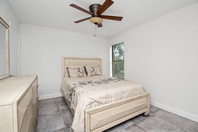 7351 Kinghurst Drive 301, Delray Beach, FL 33446