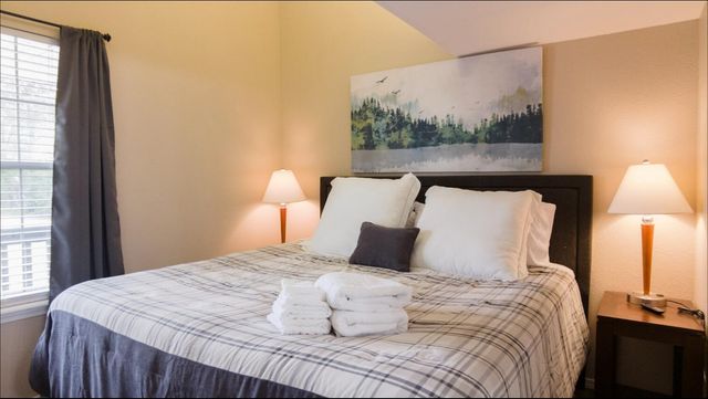 420 Fall Creek Drive 910, Branson, MO 65616