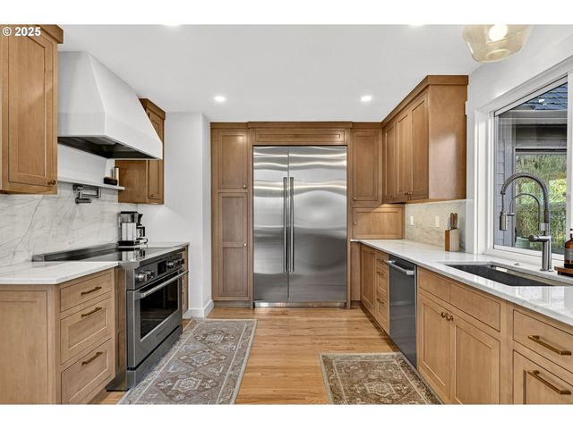 13162 Nw MCNAMEE Rd, Portland, OR 97231