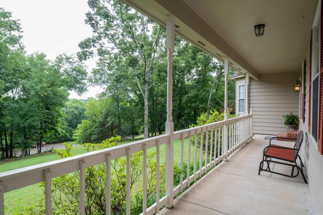 33 Thompson Drive, Cabot, AR 72023