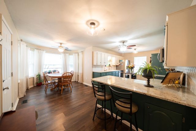 33 Thompson Drive, Cabot, AR 72023