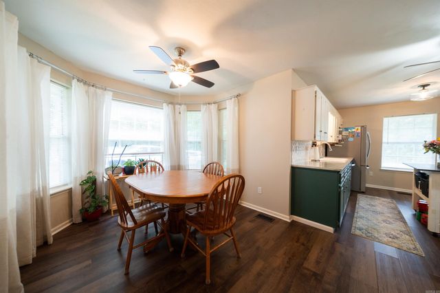 33 Thompson Drive, Cabot, AR 72023