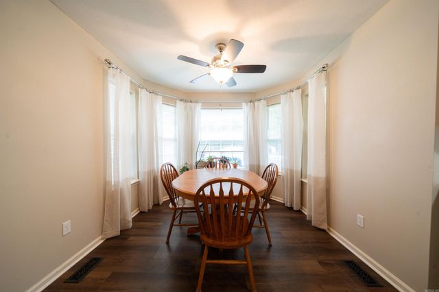 33 Thompson Drive, Cabot, AR 72023