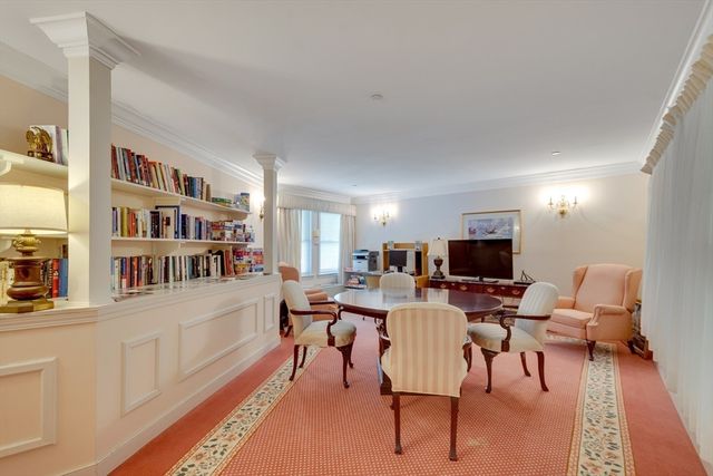 140 Lincoln Road 218, Lincoln, MA 01773