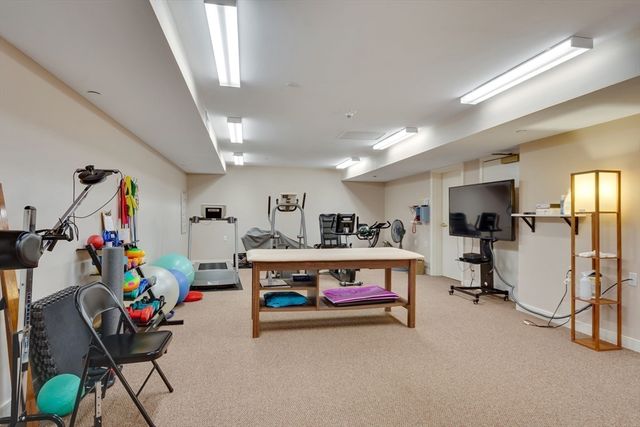 140 Lincoln Road 218, Lincoln, MA 01773