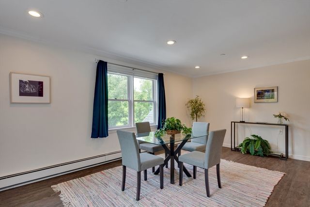 140 Lincoln Road 218, Lincoln, MA 01773