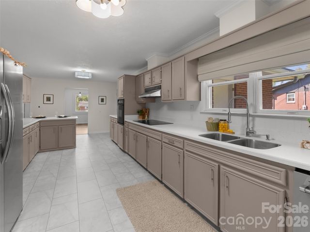 97 Allison Road, Brevard, NC 28712