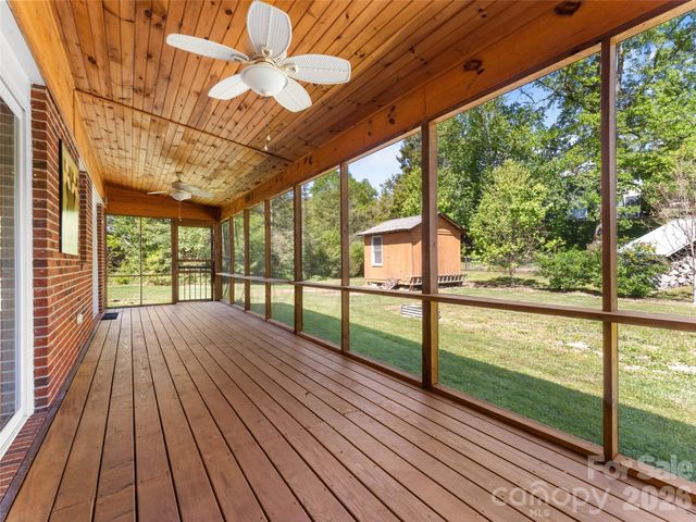 97 Allison Road, Brevard, NC 28712