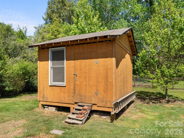 97 Allison Road, Brevard, NC 28712