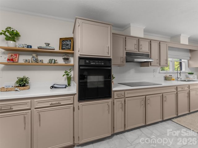 97 Allison Road, Brevard, NC 28712