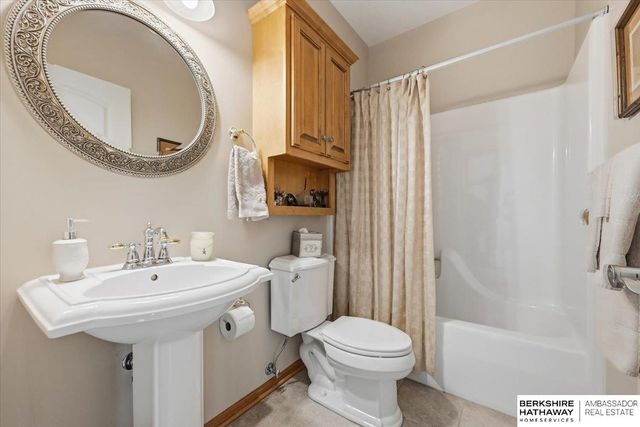 45 Norwood Drive, Council Bluffs, IA 51503