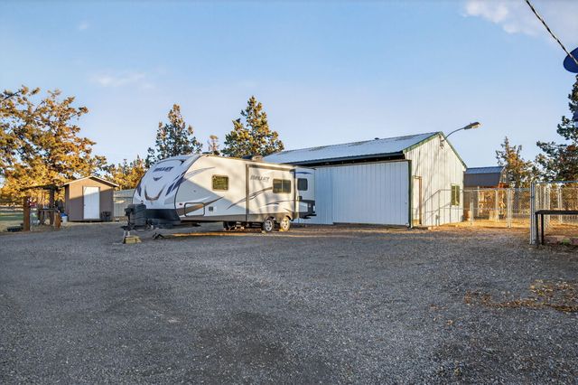 3940 NE Zamia Avenue, Redmond, OR 97756