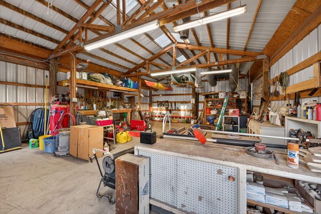 3940 NE Zamia Avenue, Redmond, OR 97756